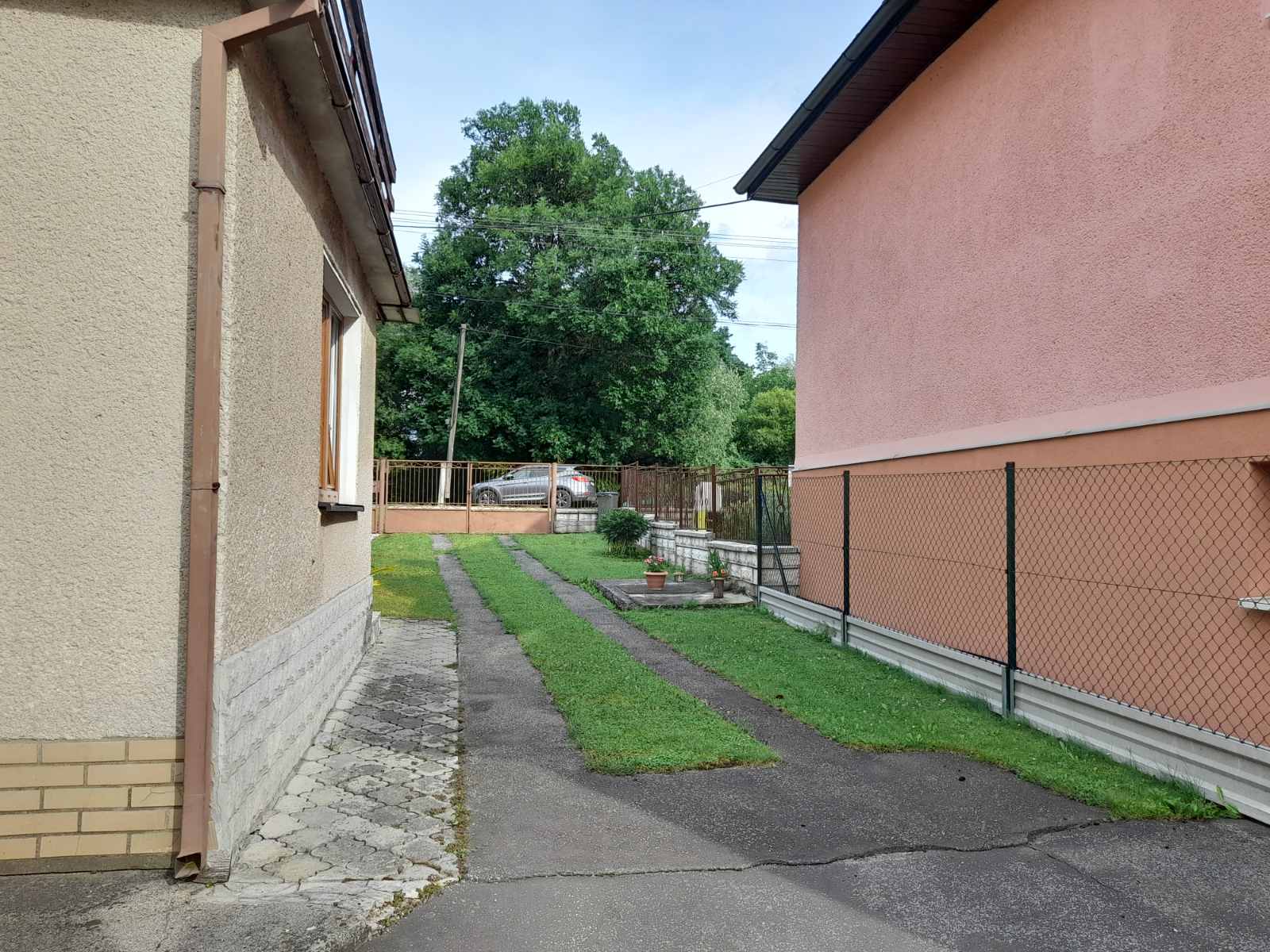 13048 RD s potokom a veľkým 921m² pozemkom – Košťany nad Turcom